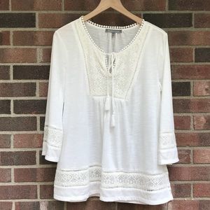 Daniel Rainn Pretty off white top